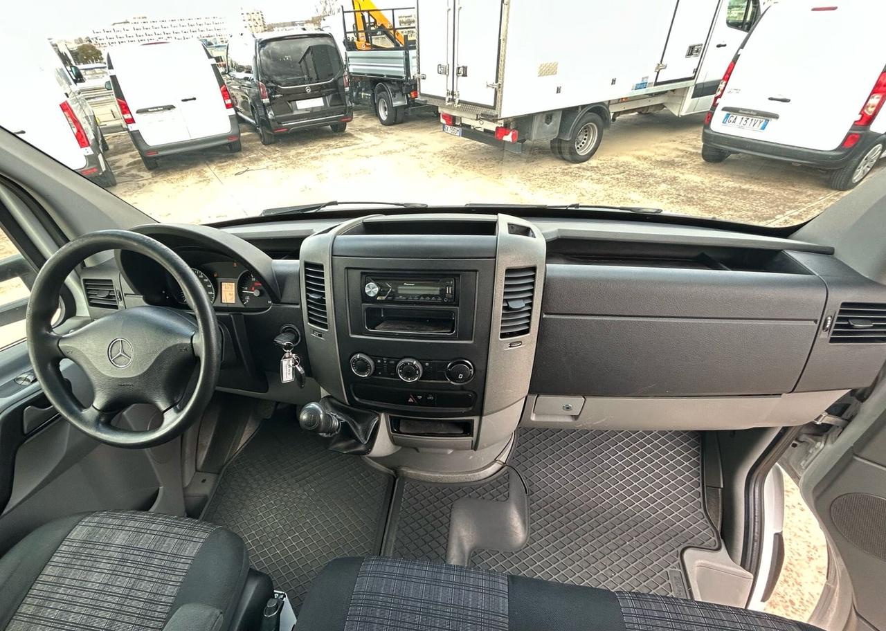 Mercedes Benz Sprinter 416 T 37.35 Furgonatura