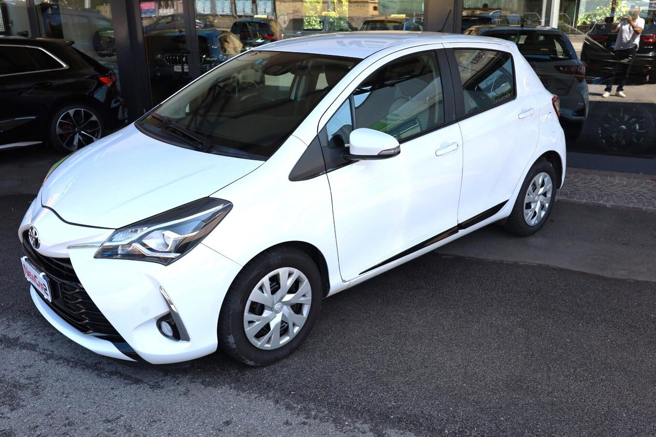 TOYOTA YARIS 1.0 5 PORTE ACTIVE neopatentati