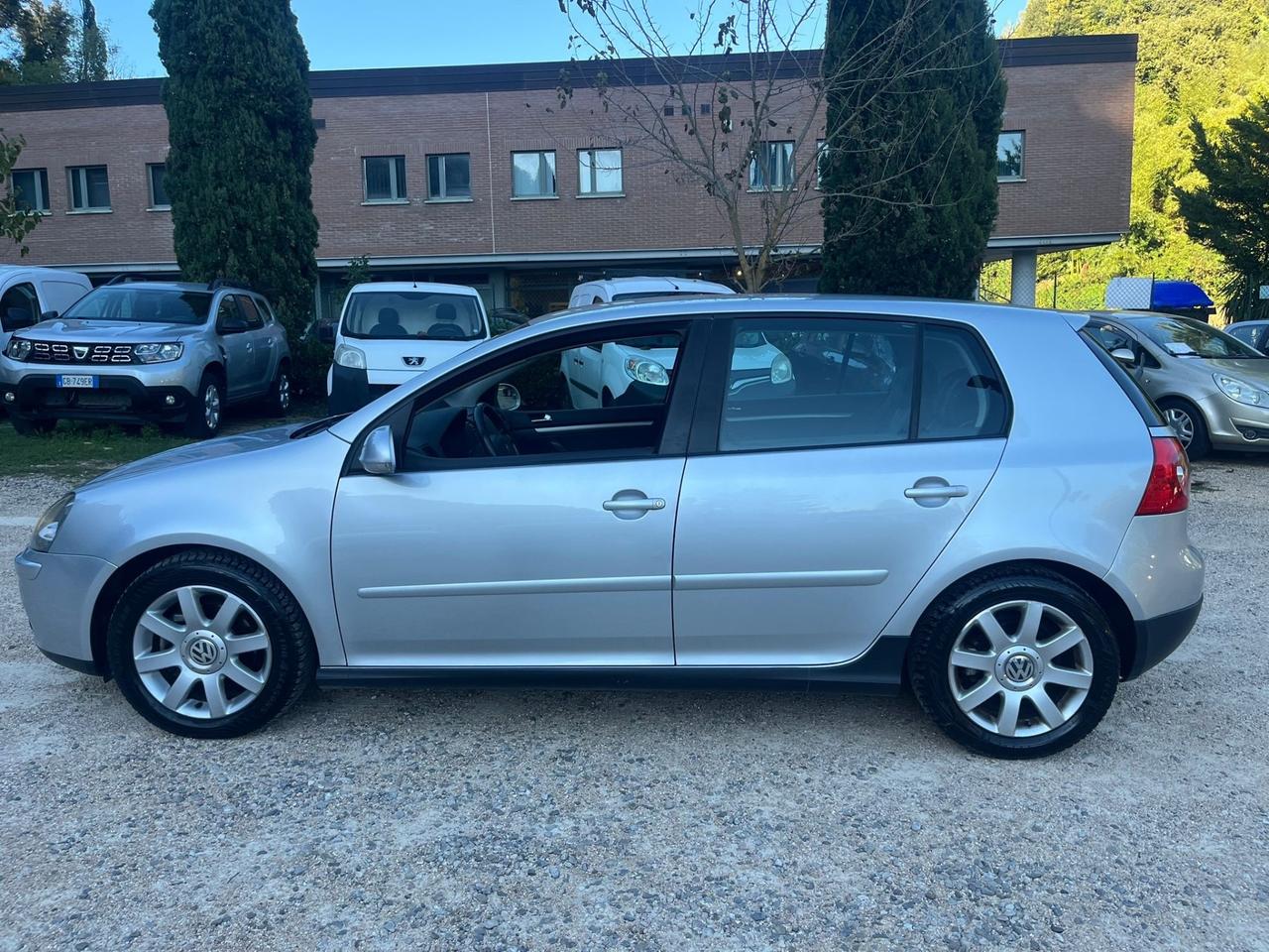 Volkswagen Golf 2.0 16V TDI 5p. Sportline