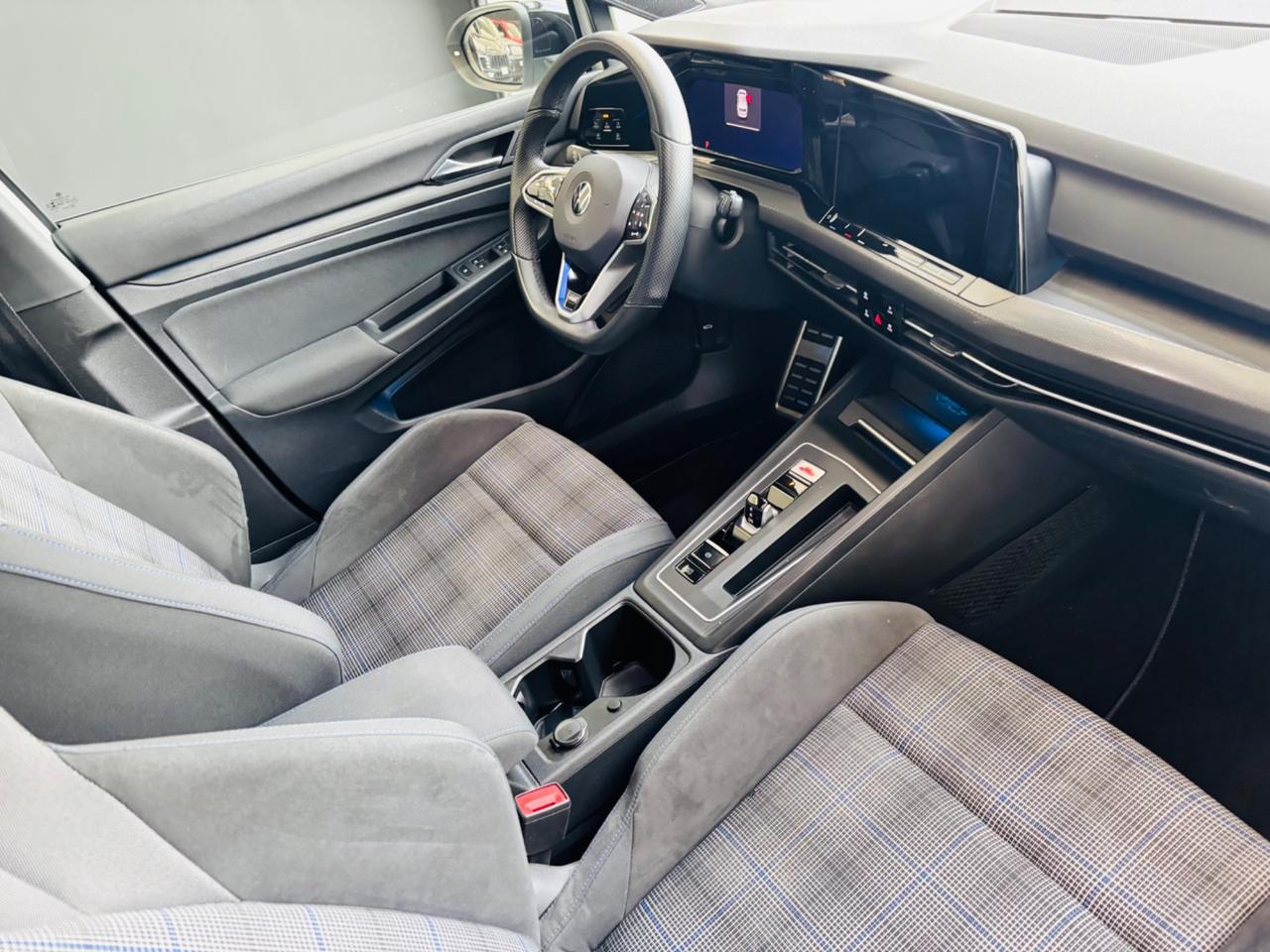 Volkswagen Golf 1.4 Plug-In Hybrid DSG GTE 245 cv