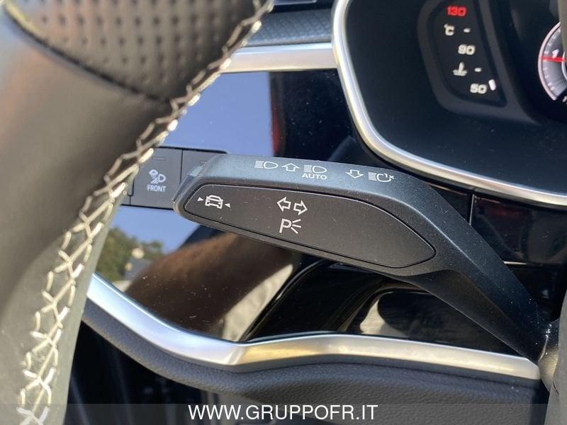Audi Q3 SPB 35 TDI S tronic Identity Black
