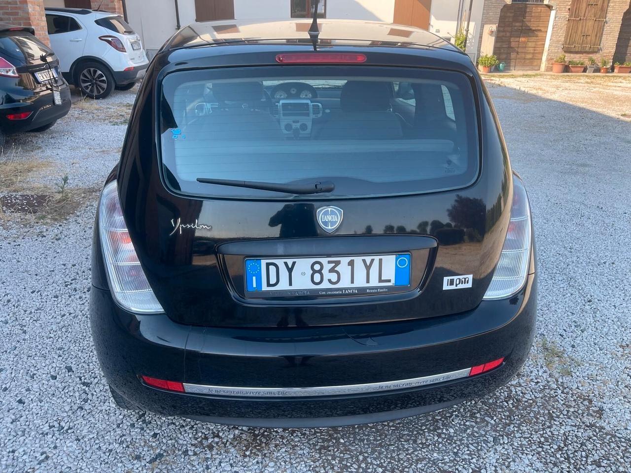 Lancia Ypsilon 1.4 Argento Ecochic GPL