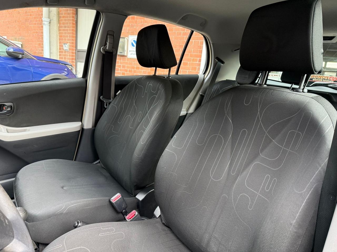 Toyota Yaris 1.0 5 porte Now