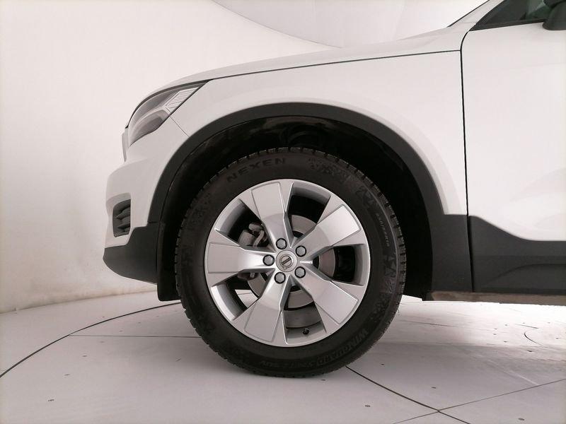 Volvo XC40 1.5 t3 Momentum 163cv my20