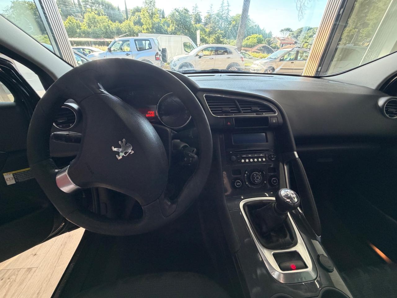 Peugeot 3008 1.6 HDi 115CV Business