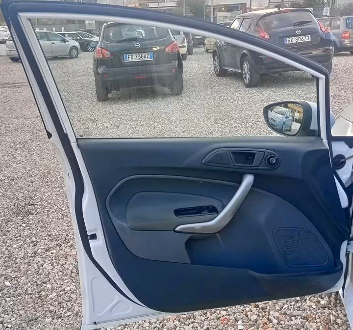 Ford Fiesta Fiesta+ 1.4 5 porte Bz.- GPL