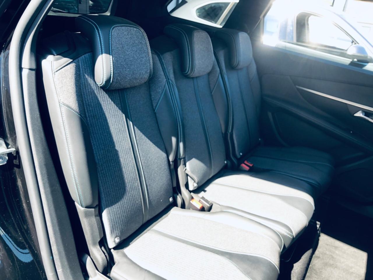 Peugeot 5008 BlueHDi 130 EAT8 Allure N1 AUTOCARRO