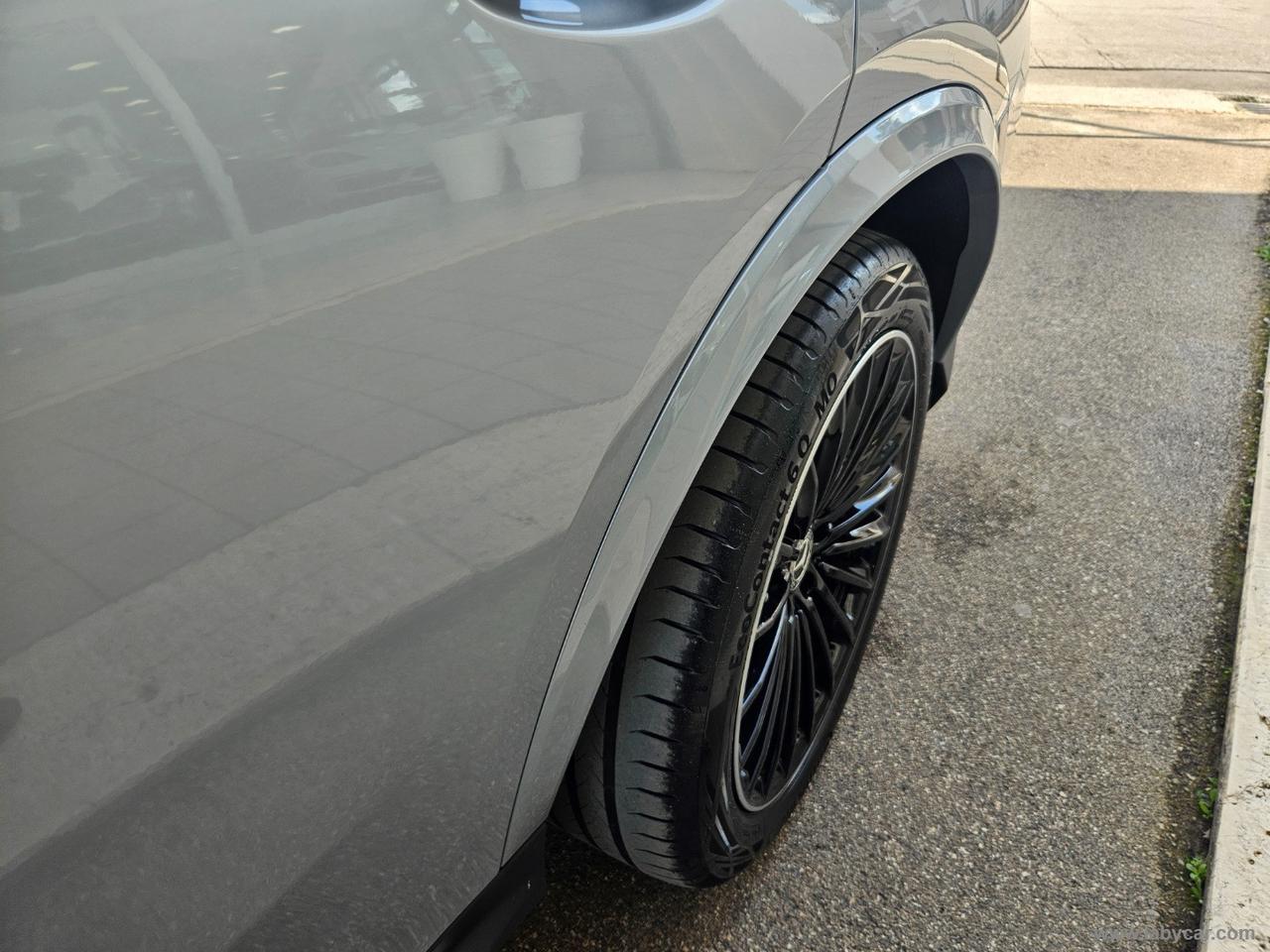 MERCEDES-BENZ GLC 220 d 4Matic Coupé AMG Line PREMIUM Plus