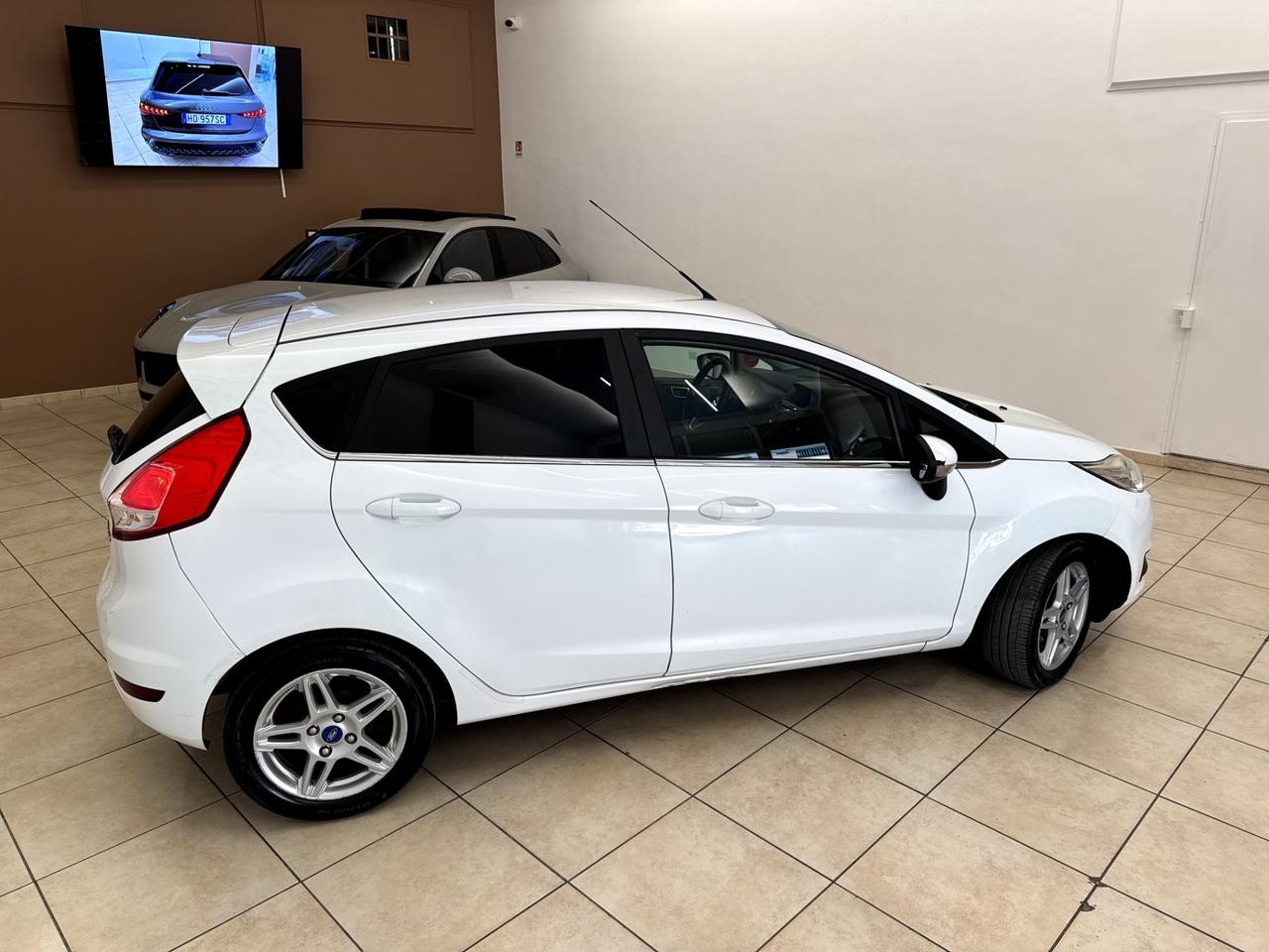 Ford Fiesta 1.5 TDCi 75CV 5 porte Titanium