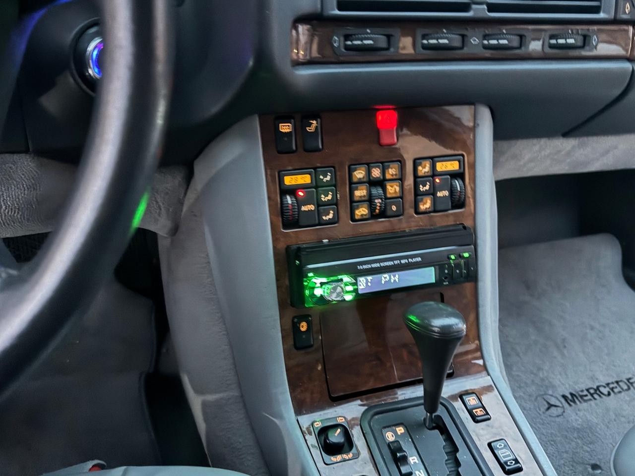 Mercedes-benz S 300 SE cat