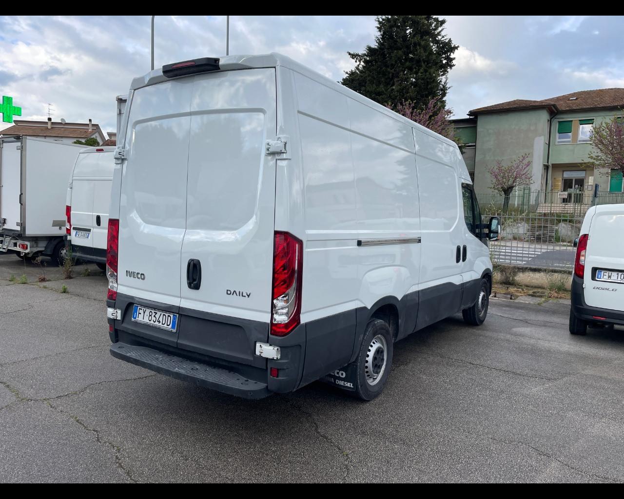 IVECO Daily (2014-->) Daily 35S16SV 2.3HPT PM-SL-TM Furgone