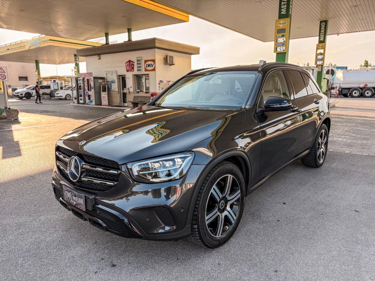 Mercedes-benz GLC 300 d 4Matic Sport TOTAL BLACK