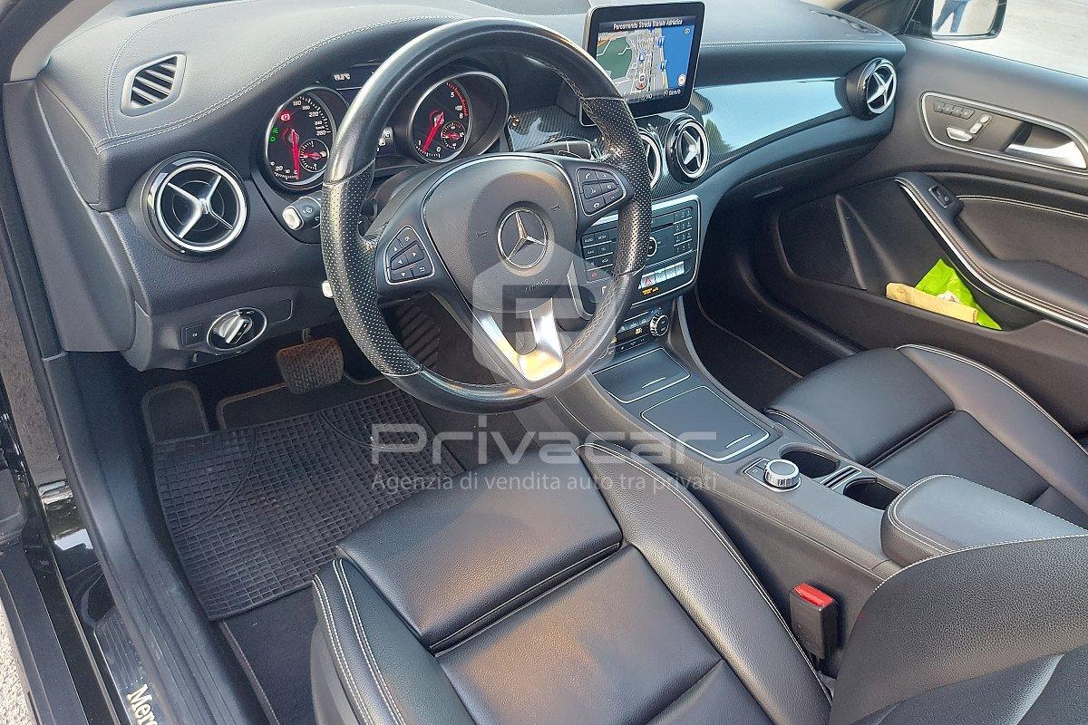 MERCEDES GLA 200 d Automatic 4Matic Premium