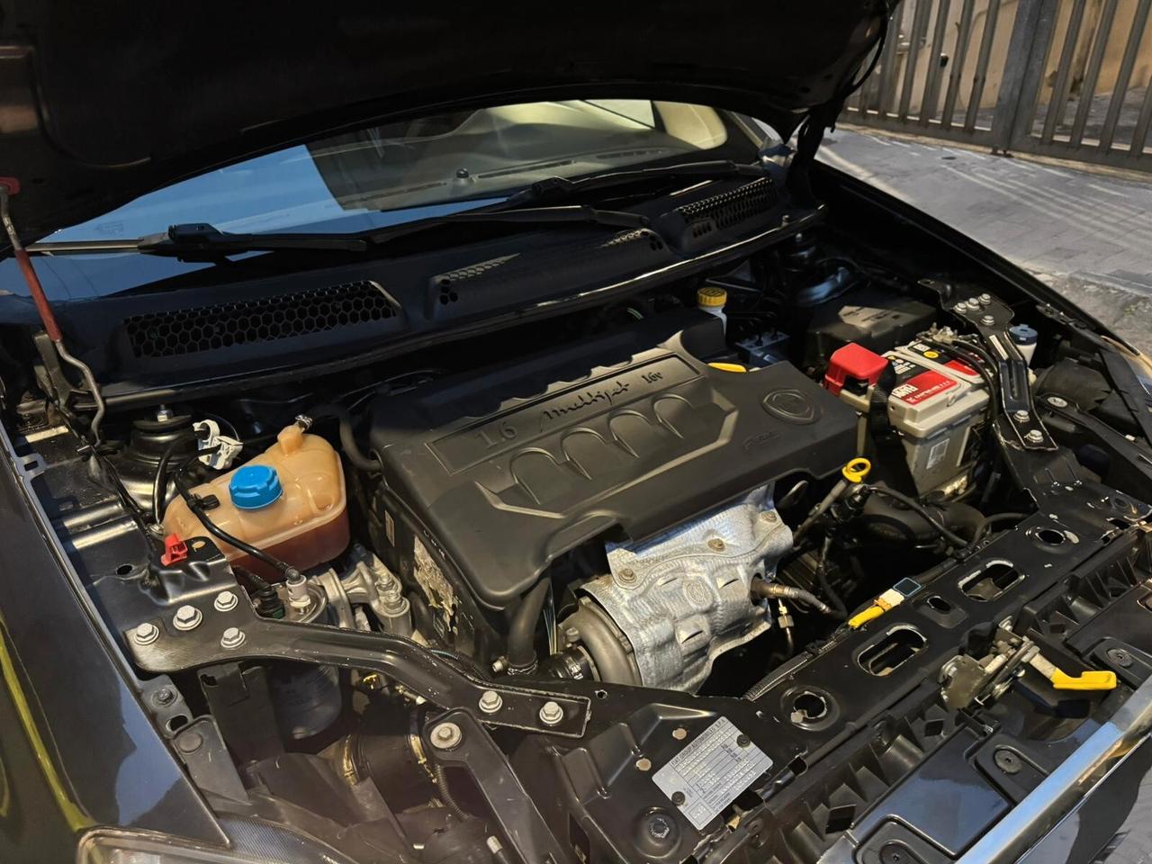 Lancia Delta 1.6 MJT DPF Platino