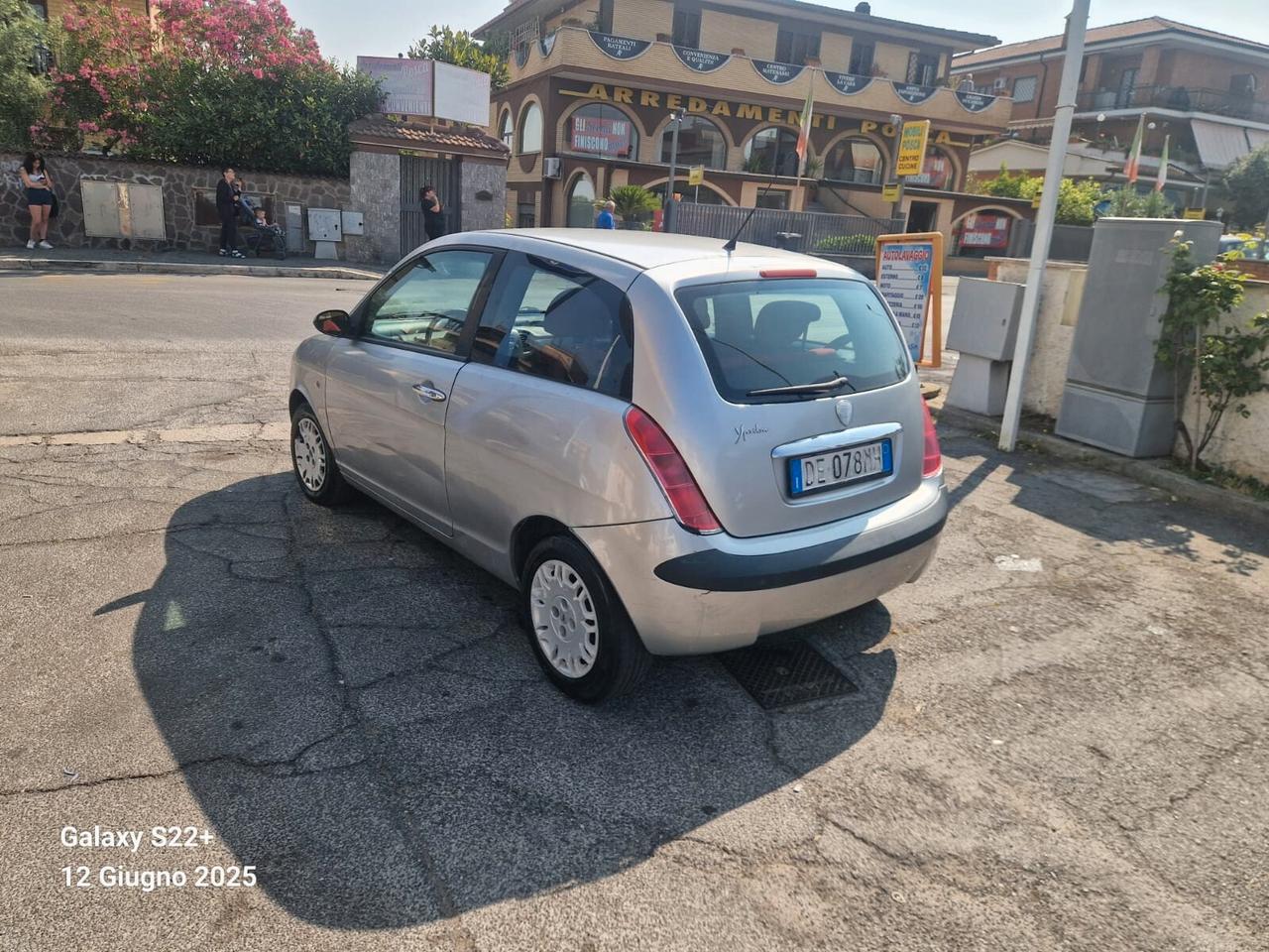 Lancia Ypsilon 1.3 MJT 75 CV Argento