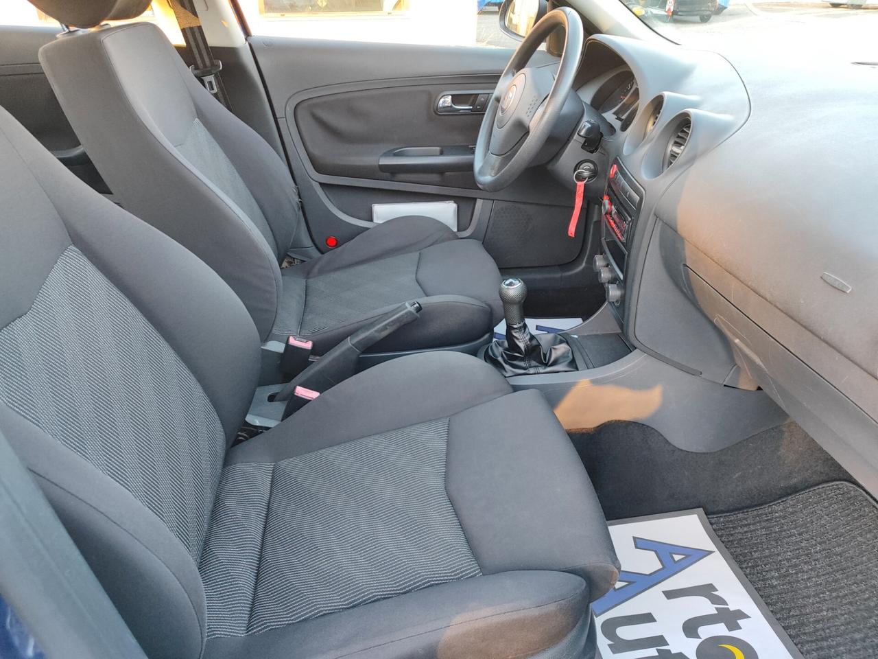 Seat Ibiza 1.4 16V 5p. Stylance