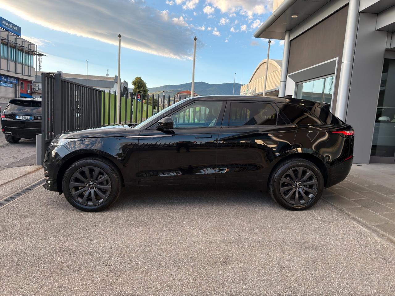 Land Rover Range Velar 2.0D I4 204 CV R-Dynamic SE