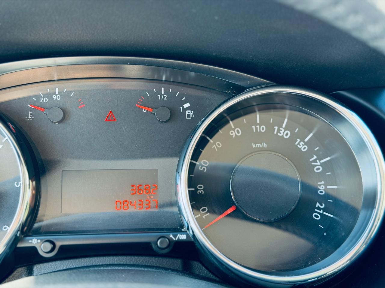 Peugeot 3008 1.6 HDi 115CV Business