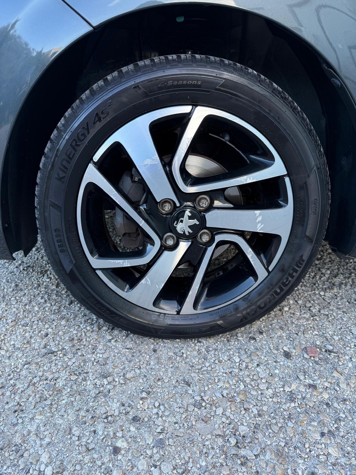 Peugeot 108 - 99000 Km - NEOPATENTATI
