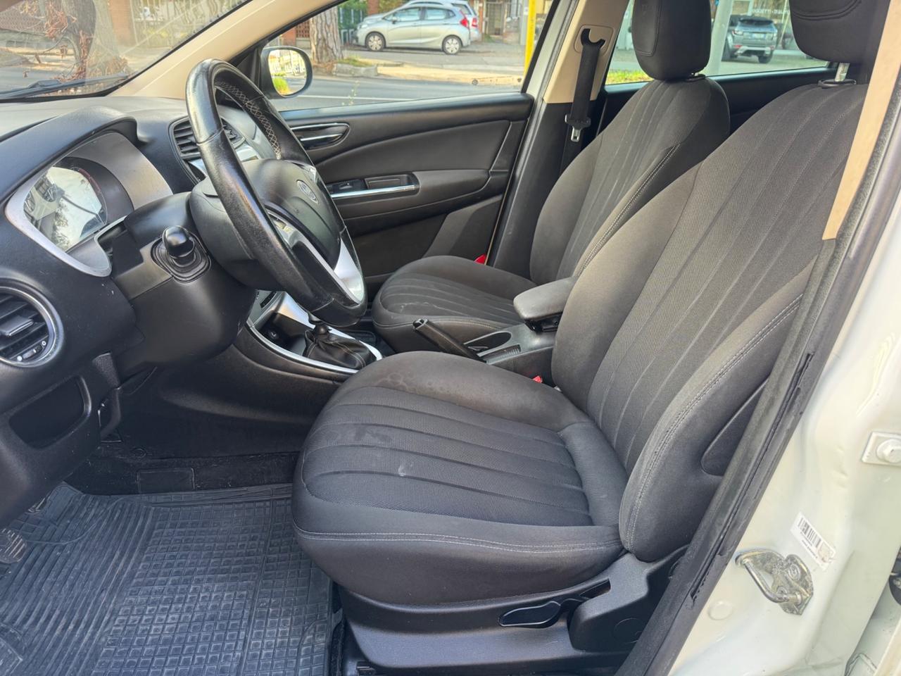 Lancia Delta 1.4 GPL neopatentati garanzia 12 mesi