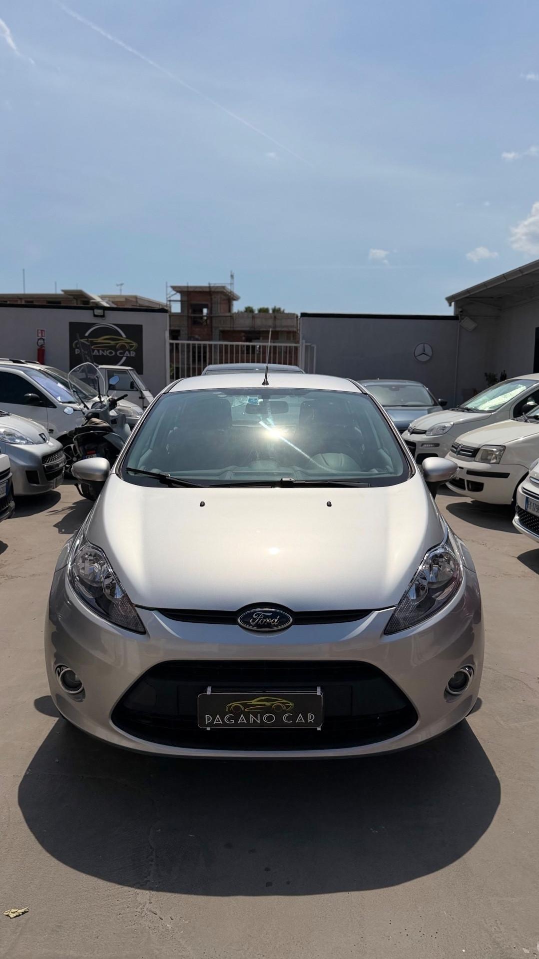Ford Fiesta 1.4 TDCi 70CV 5 porte Titanium