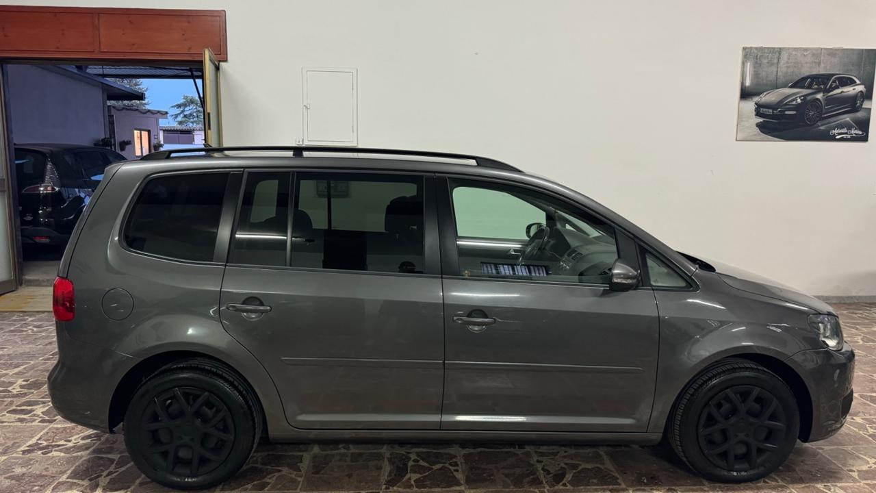 Volkswagen Touran 1.6 TDI DSG Comfortline-2015