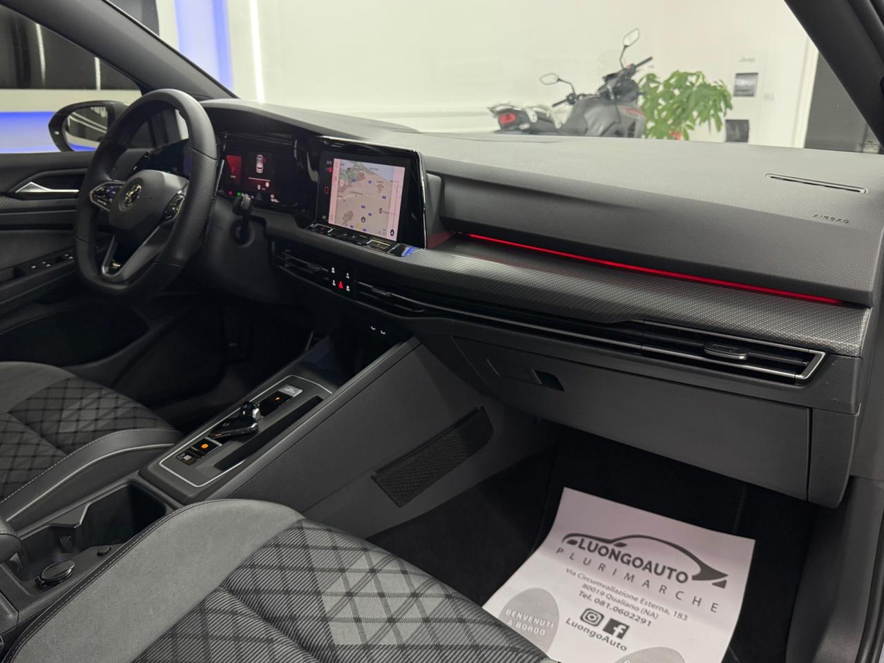 Volkswagen Golf 1.5 eTSI 150Cv DSG R-Line