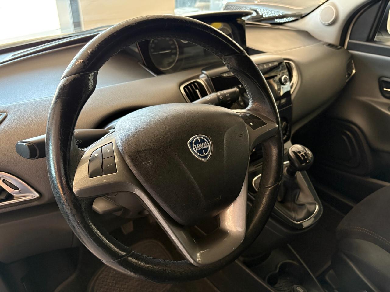 Lancia Ypsilon 1.3 MJT 16V 95 CV 5 porte S&S Gold