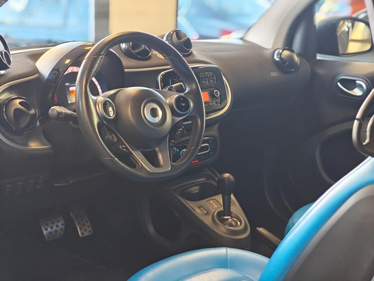 Smart ForTwo 1000 52 kW MHD cabrio passion
