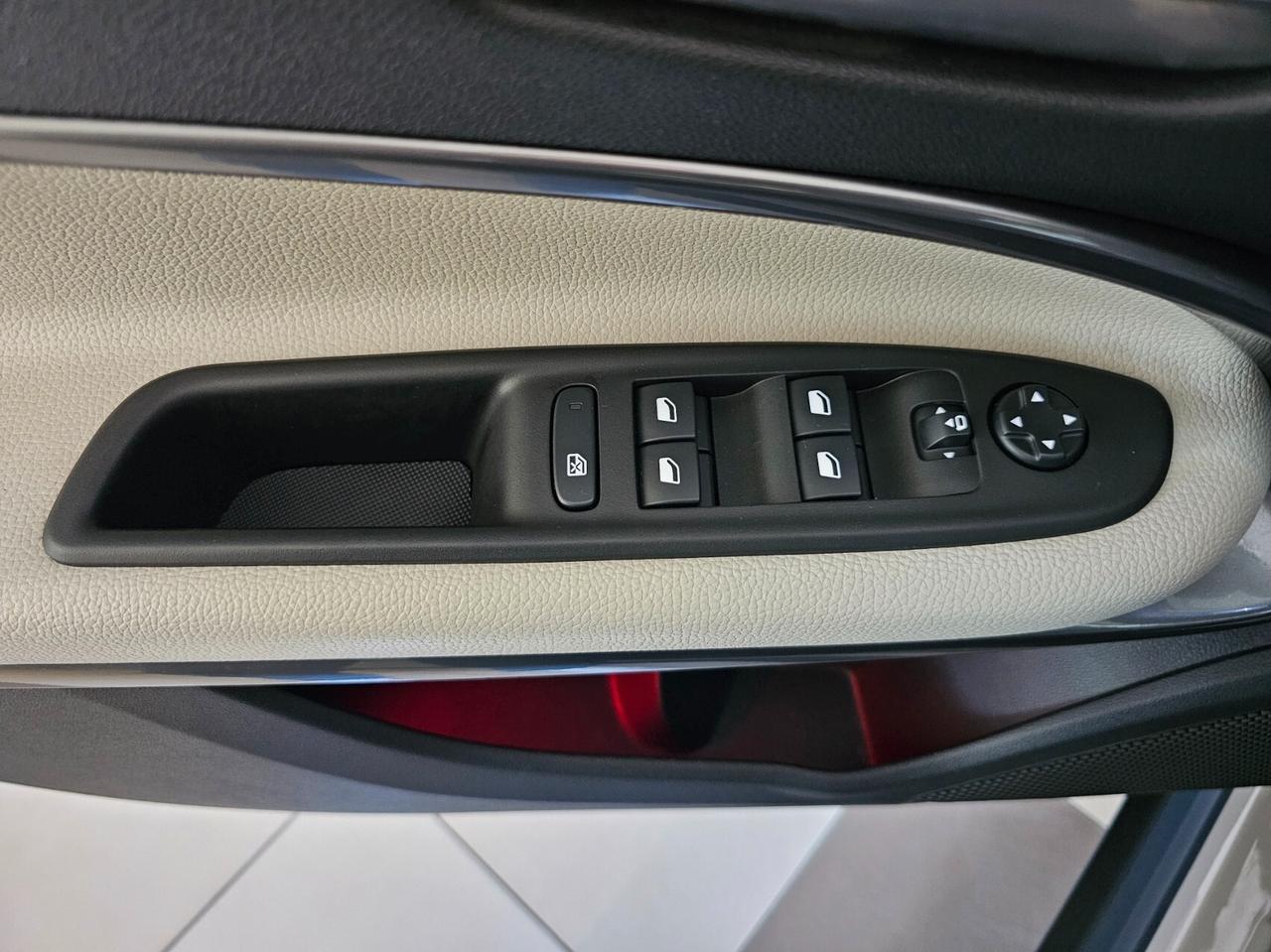 Fiat 600 Hybrid 110 CV DCT MHEV La Prima