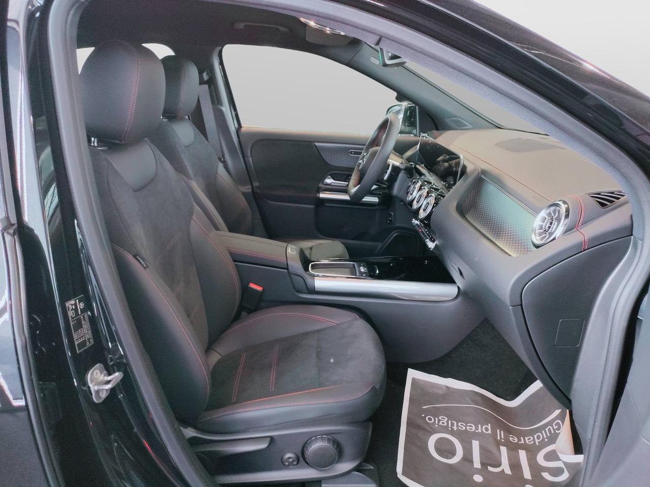 Mercedes-Benz EQA 300 4MATIC