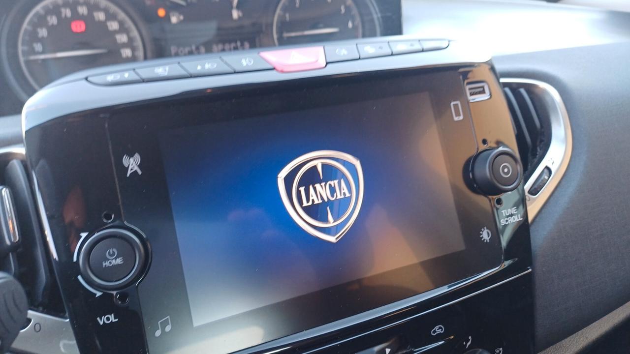 Lancia Ypsilon 1.0 FireFly 5 porte S&S Hybrid Gold