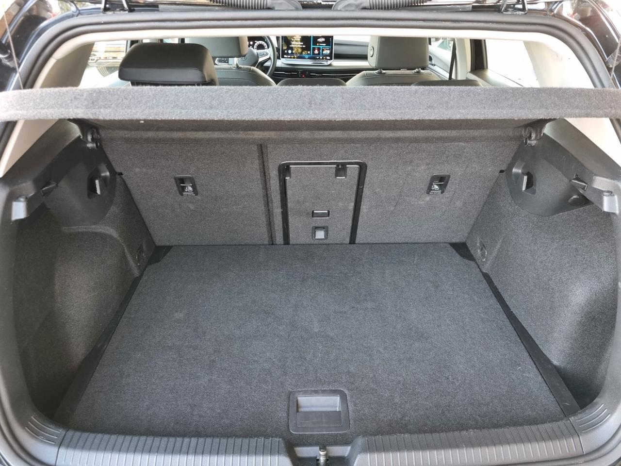 Volkswagen Golf VIII 2.0 tdi Style 150cv dsg