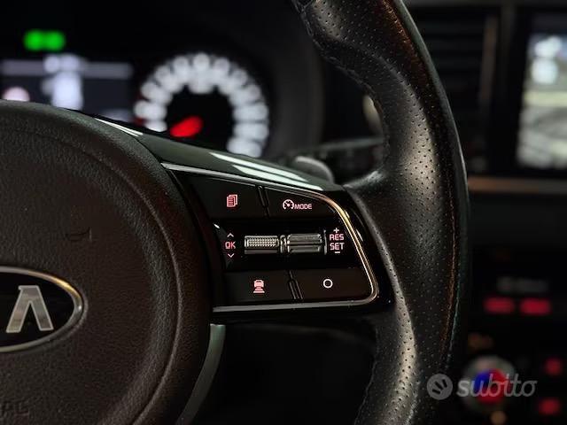 Kia Sportage 1.6 t-gdi GT Line Premium Pack awd 17