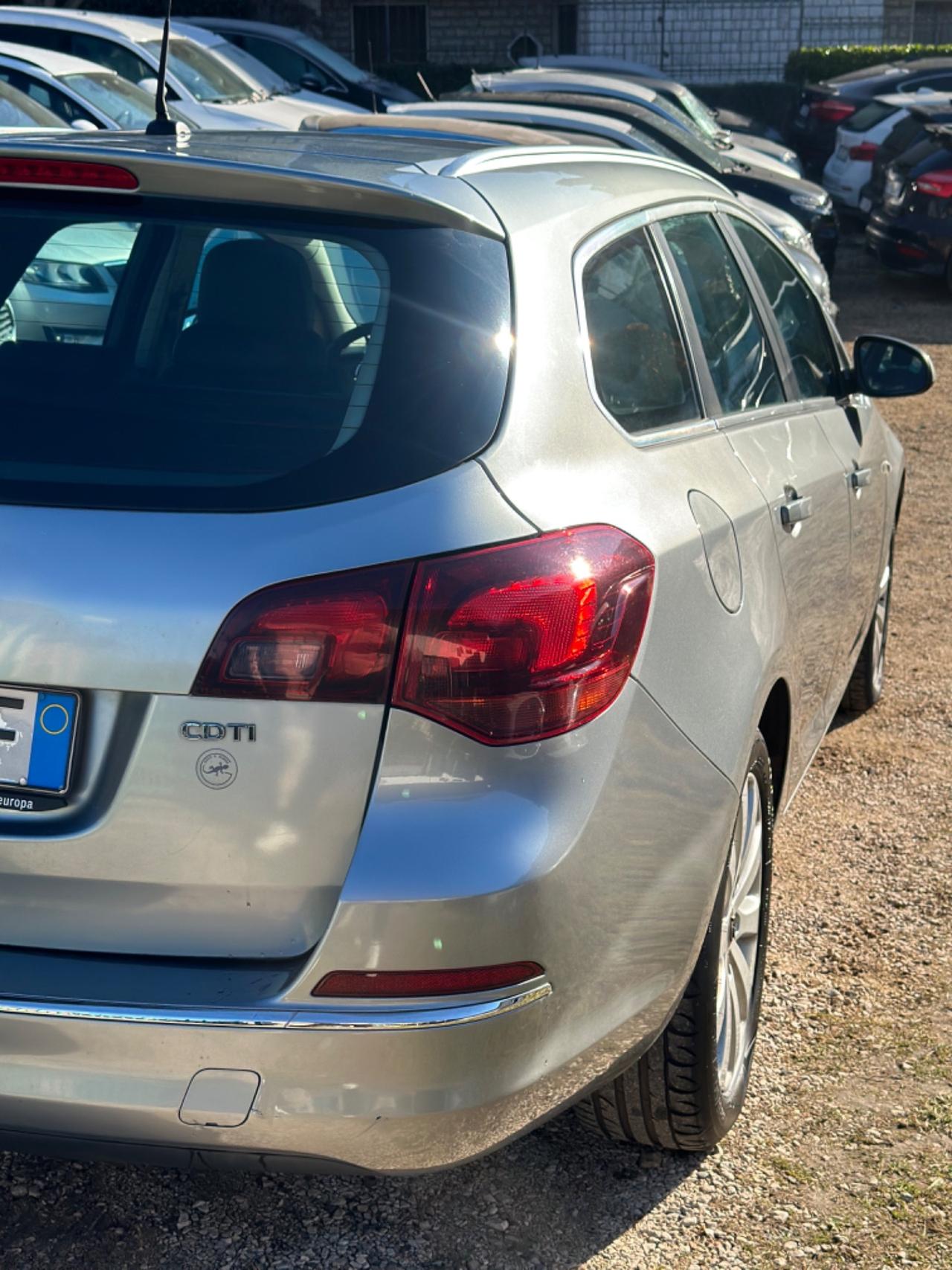 Opel Astra 1.7 CDTI 110CV Sports Tourer Cosmo