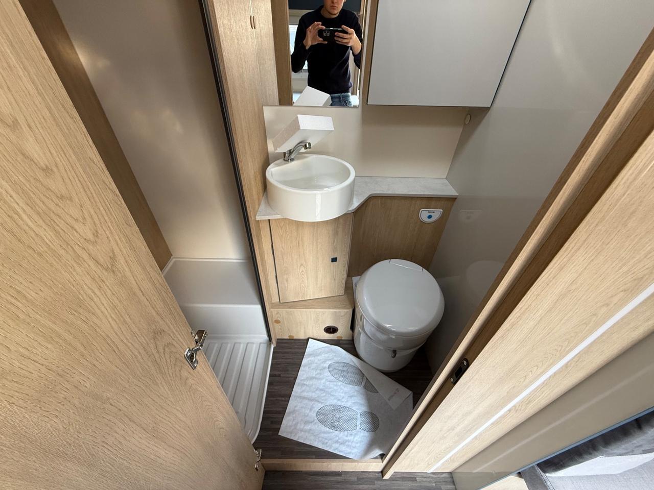 CI INTYERNATIONAL HORON 98 XT 5 POSTI OMOLOGATI