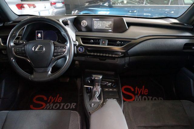 LEXUS UX 250h Business FULL HYBRID CERTIFICATA PARI AL NUOVO