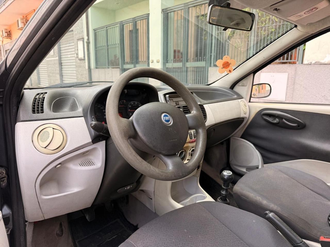 Fiat Punto 1.2i cat 5 porte EL