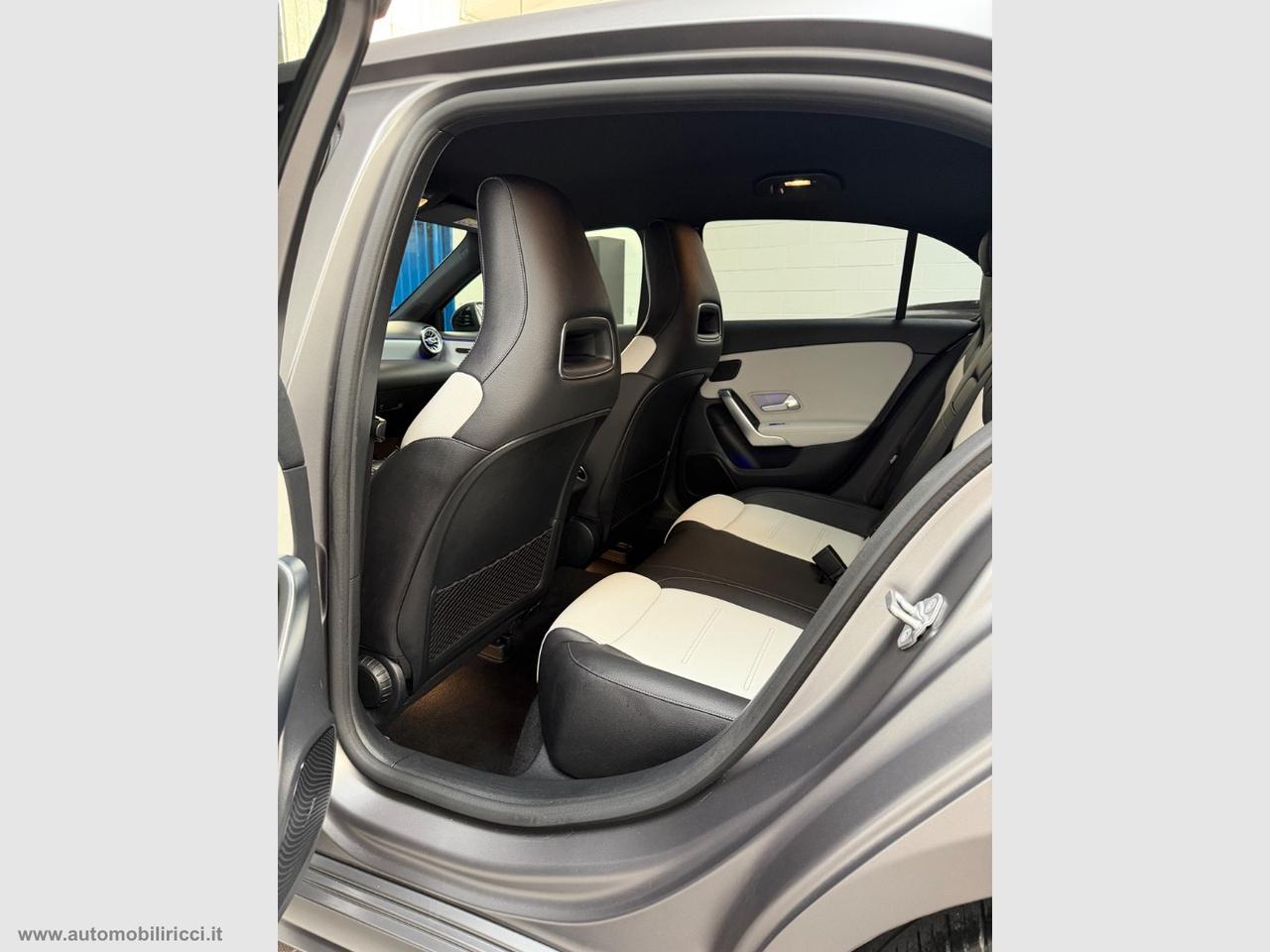 MERCEDES-BENZ A 250 Automatic Premium 59.000KM