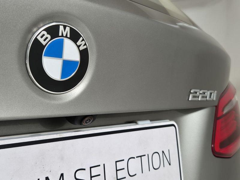 BMW Serie 2 Active Tourer Serie 2 F45 2014 Active Tourer 220i Active Tourer Advantage auto my15