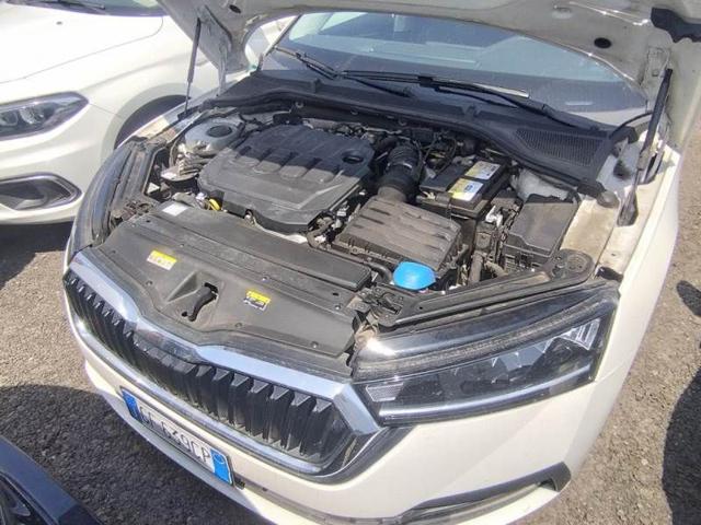 SKODA Octavia 2.0 TDI EVO SCR DSG Wagon Executive LEGGIBENE