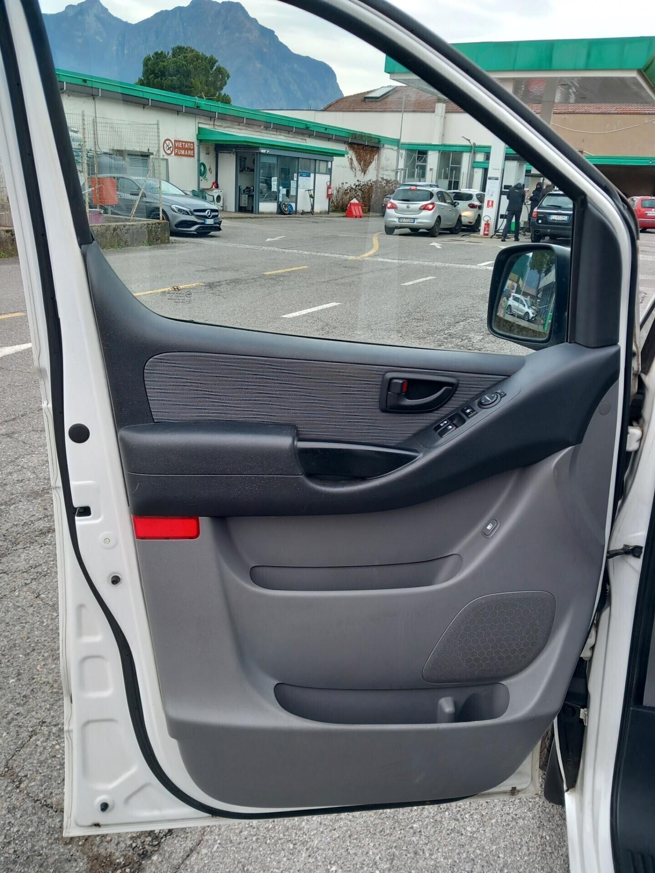 Hyundai H-1 2.5 CRDi Van 6 p.ti Style