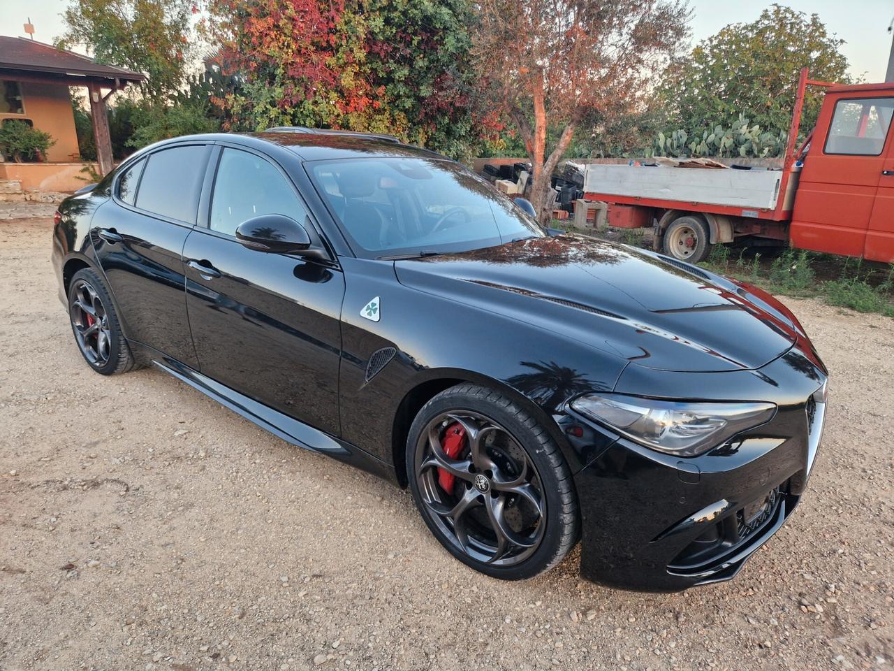 Alfa Romeo Giulia 2.9 T V6 AT8 Quadrifoglio