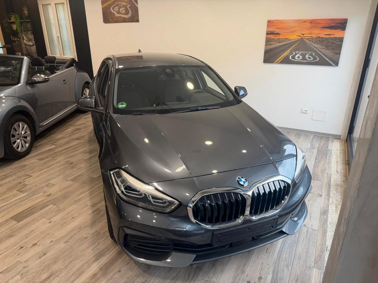 Bmw 118 118d 5p. Business Advantage