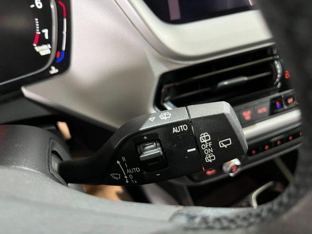 BMW 118 i 5p. Business Advantage "18 Msport /Nav/F.Led/Par