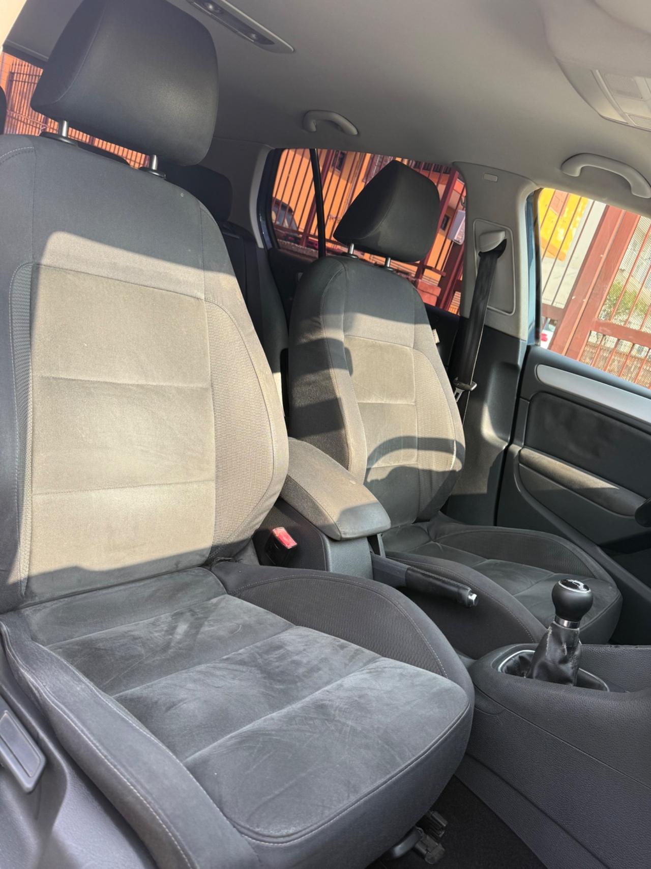 Volkswagen Golf 1.6 TDI DPF 5p. Highline