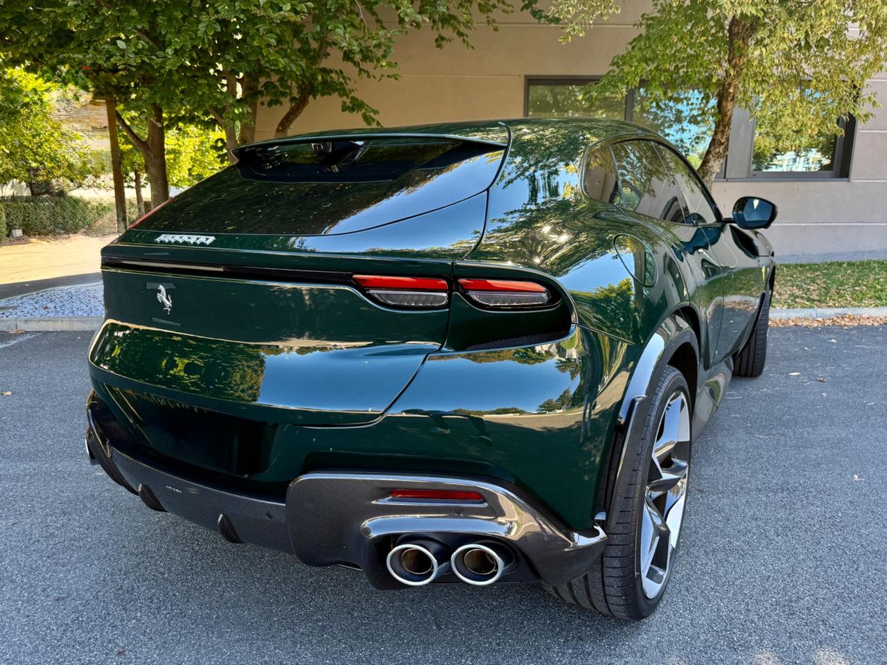 Ferrari Purosangue - SUBENTRO LEASING