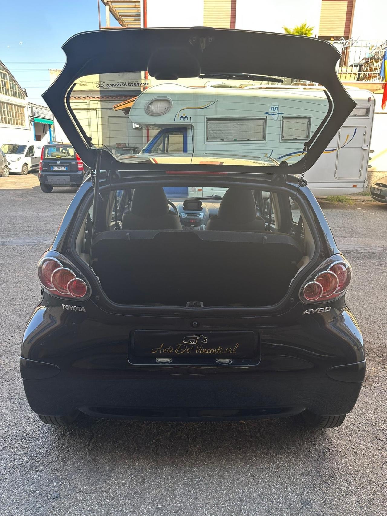 Toyota Aygo 1.0 12V VVT-i 5 porte Sol Connect