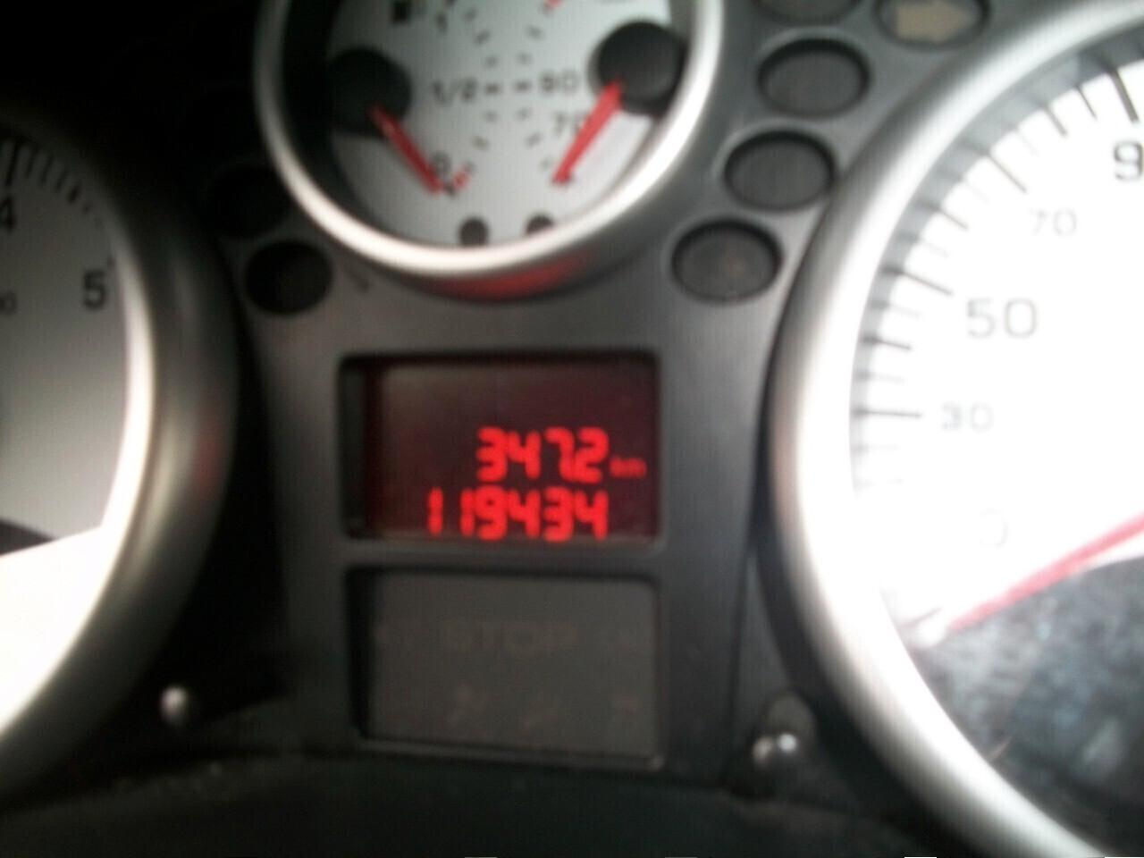 Peugeot 206 MODELLO PIU,, CC 1360 BENZINA EURO 05 SI NUOVI PATENTATI KM 119443 GARANZIA UN ANNO