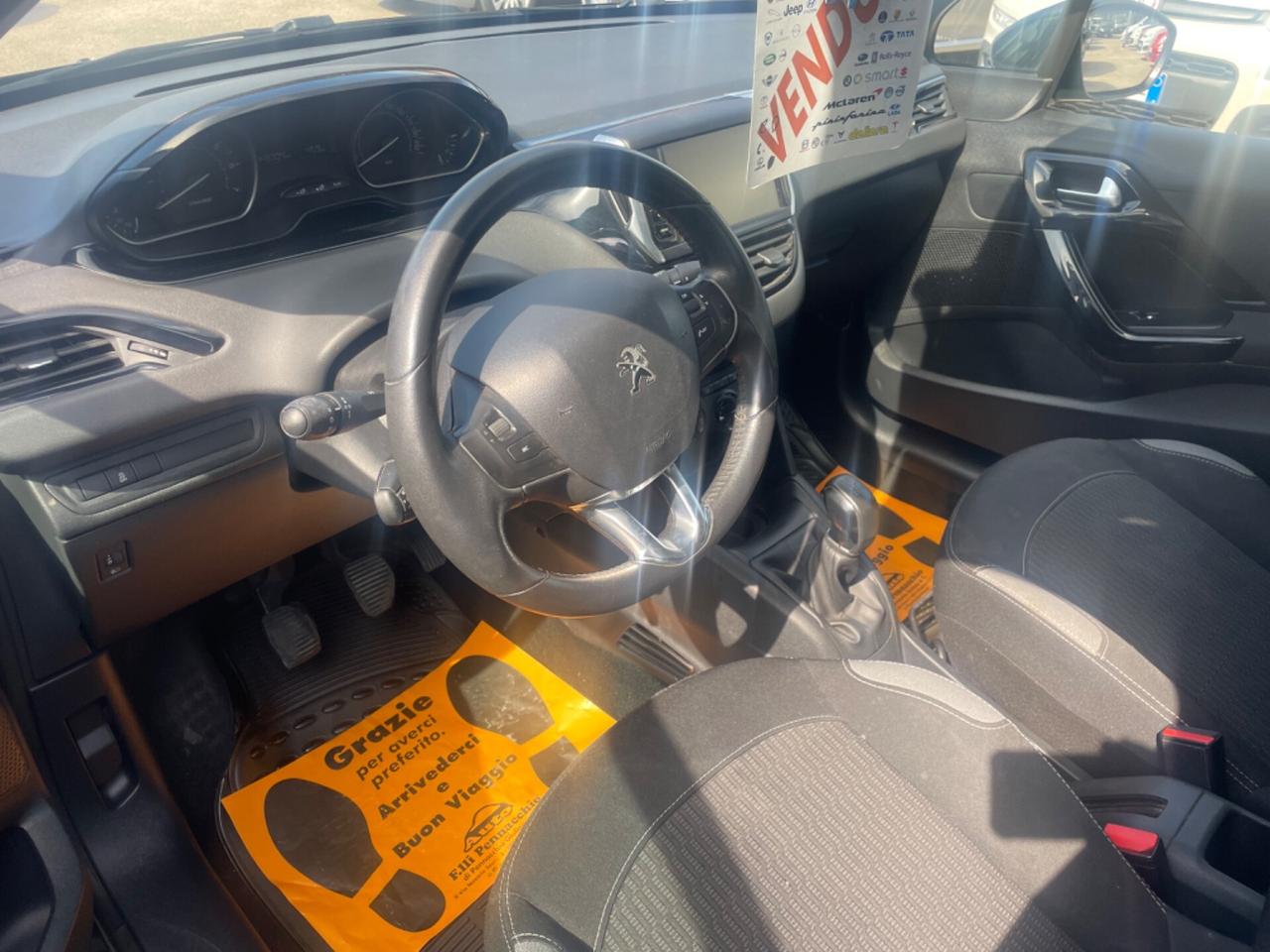 PEUGEOT 208 1.2 BENZINA 82 (CV) 2015